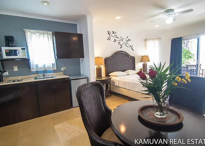 Blue Palms By Kamuvan Aparthotel