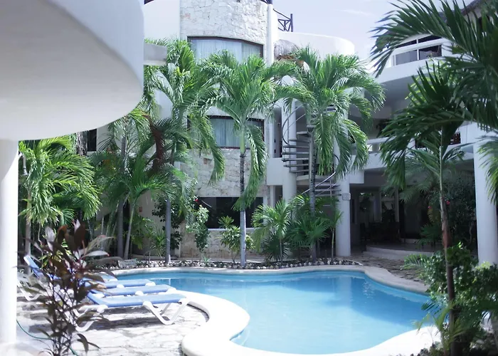 Blue Palms By Kamuvan Aparthotel