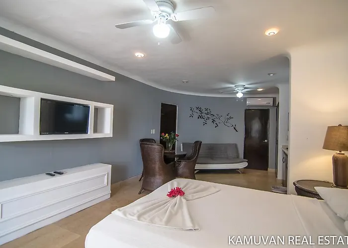 Blue Palms By Kamuvan Aparthotel 3*